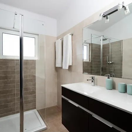 Casa Manjua * Carvoeiro (Lagoa)